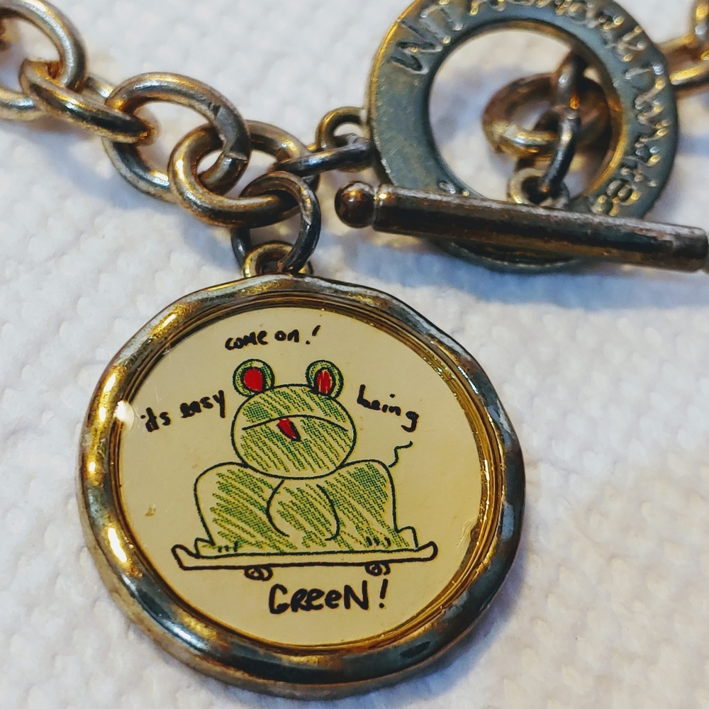 WIT Frog Toggle Bracelet - Picture 3 of 4